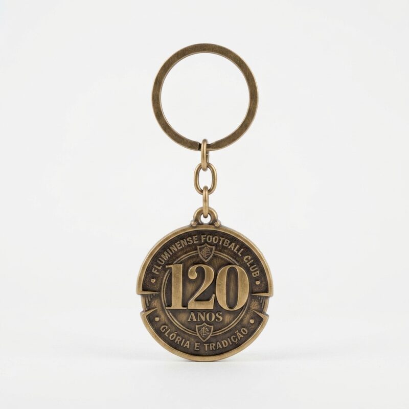 Chaveiro Fluminense Oficial 120 Anos em metal ouro envelhecido estilo bronze.