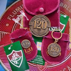 Combo Fluminense 120 Anos: Moeda, Chaveiro e Pin Oficiais | Edição Limitada